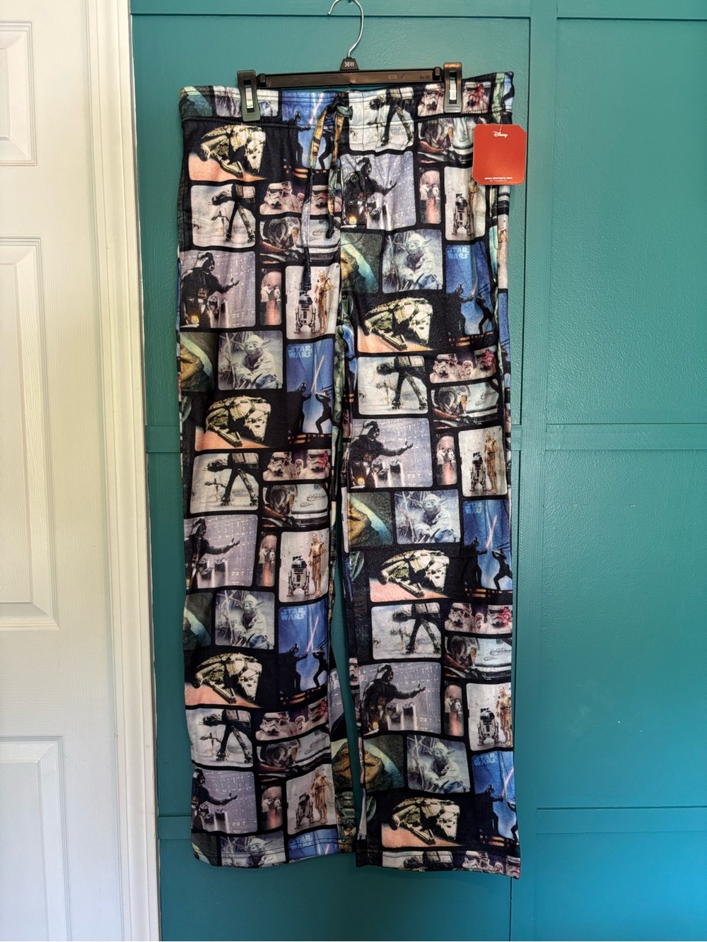 NWT Disney Star Wars Photo Panel Fleece Sleep Pants Size LG
